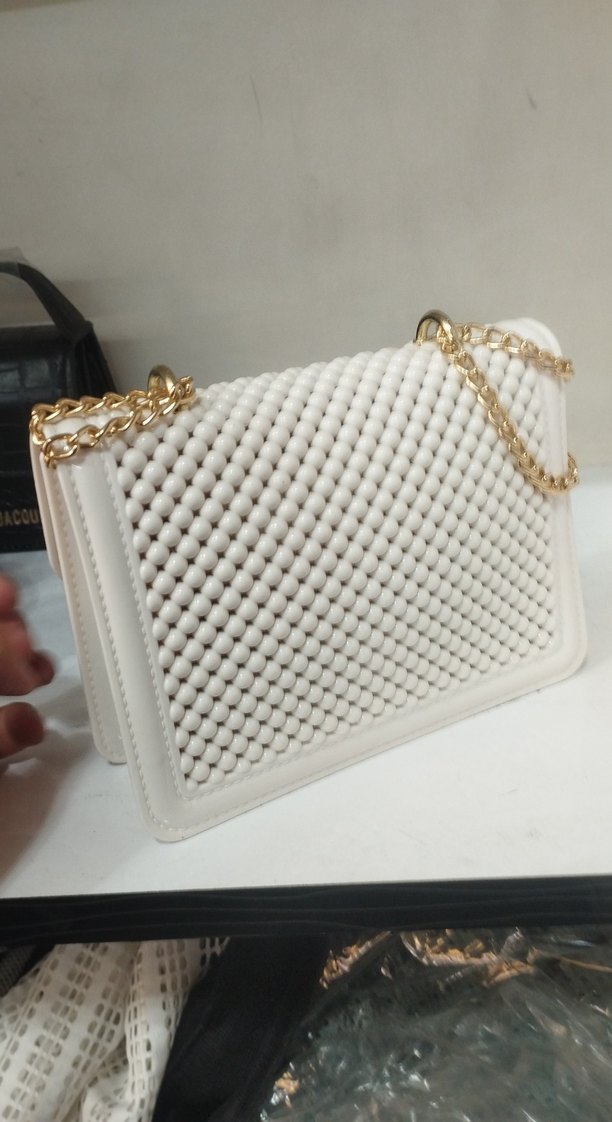 Zincir Detaylı Beyaz Kadın silikon Çanta - Görsel 3