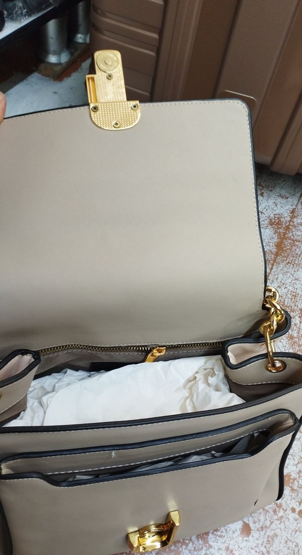 Tokalı Beyaz Siyah Deri Kadın Çanta - Görsel 5