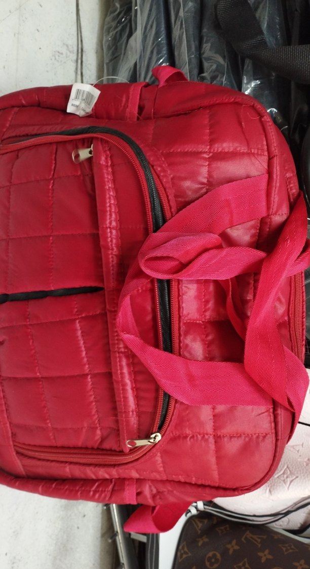 Kadın kırmızı Parlak Fermuarlı Laptop Çantası - Görsel 3