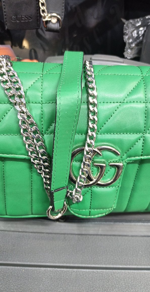 Zincir Detaylı Yeşil Deri Kadın Çanta - Görsel 5