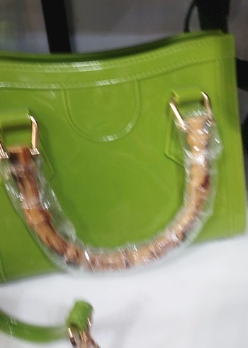 silikonlu Parlak Yeşil Mini Kol Çantası - Görsel 5
