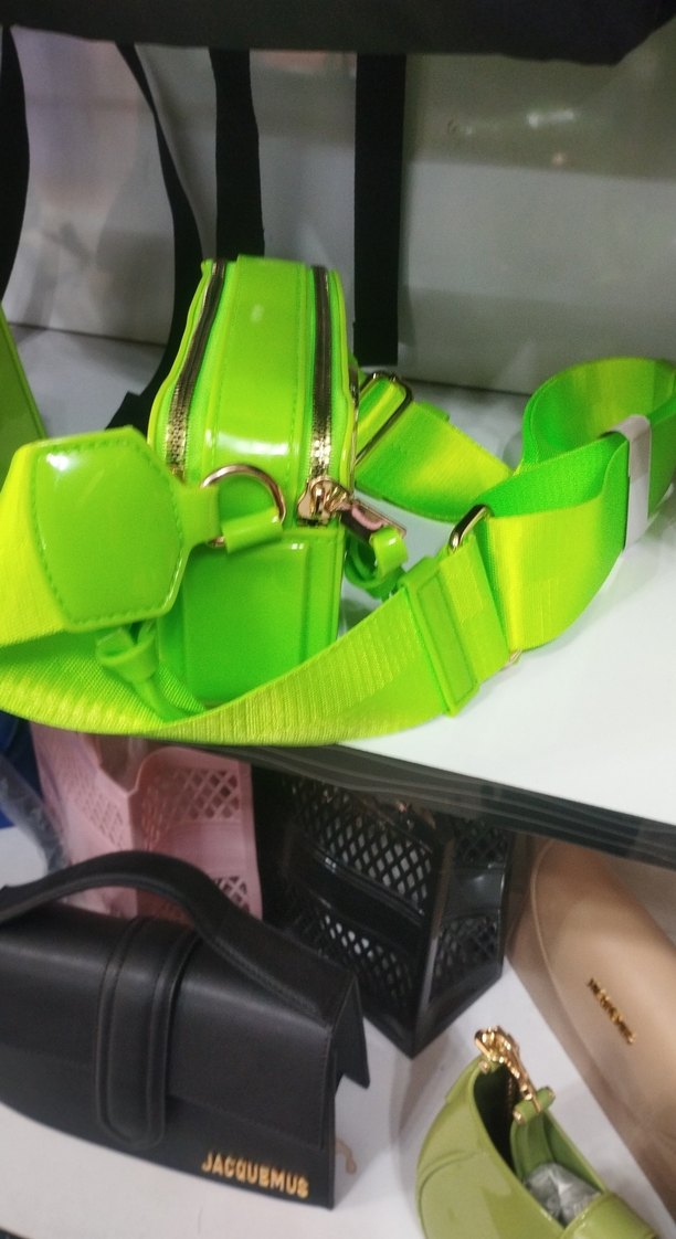 Yeşil silikon 
Kadın Çapraz Çanta - Görsel 3