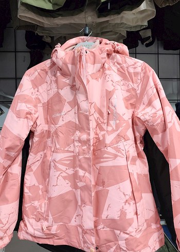Pembe Desenli Kadın Mont