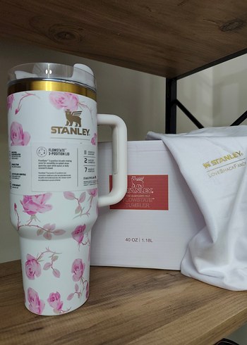 Stanley Çiçek Desenli Beyaz Termos Bardak - Görsel 2