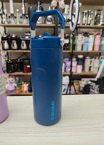 Çocuklar için renkli Stanley termos şişeleri - Görsel 2
