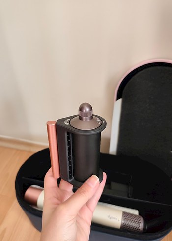 Dyson Pink Renk Saç Şekillendirici Airwrap - Görsel 11