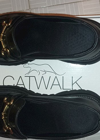 Zincir Detaylı Siyah Deri Platform Topuklu Kadın Loafer - Görsel 3