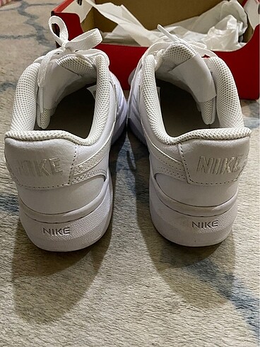 Nıke spor ayakkabı - Görsel 4