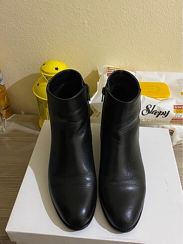 Topuklu deri bot - Görsel 9