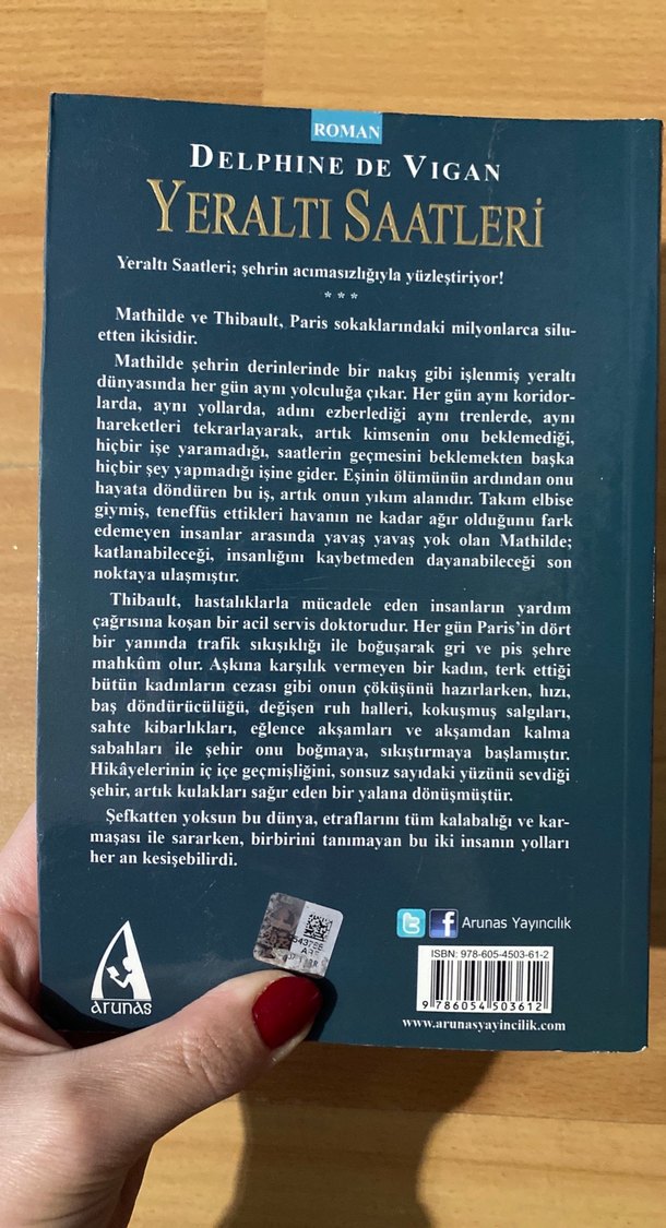 Yeraltı Saatleri - Delphine de Vigan - Görsel 3