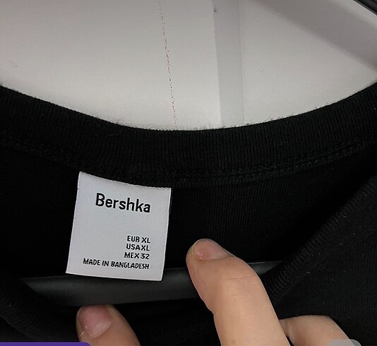 m Beden BERSHKA CROP TİŞÖRT