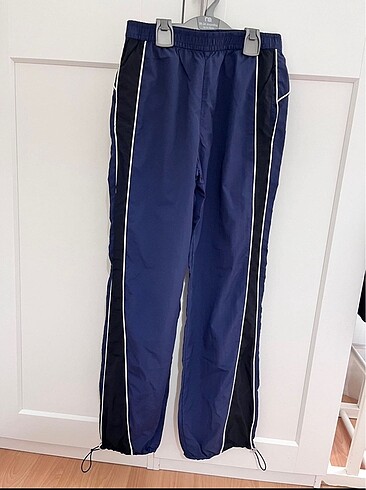 H&M EŞOFMAN ALTI