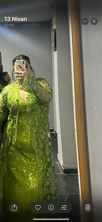 xl Beden Payetli gece elbisesi