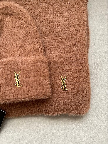  Beden Ysl atkı bere