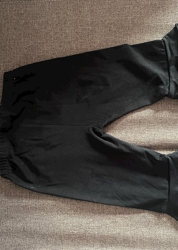 LCW Kız Çocuk Siyah Baskılı kısa Tayt İspanyol paça - Görsel 3