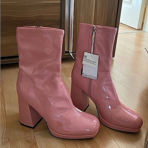 pembe bershka topuklu bot
