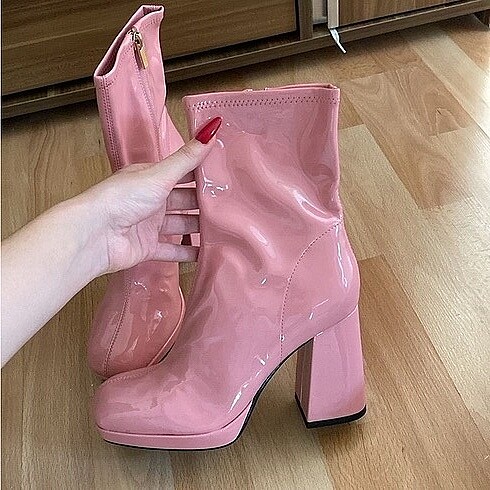 38 Beden pembe Renk pembe bershka topuklu bot