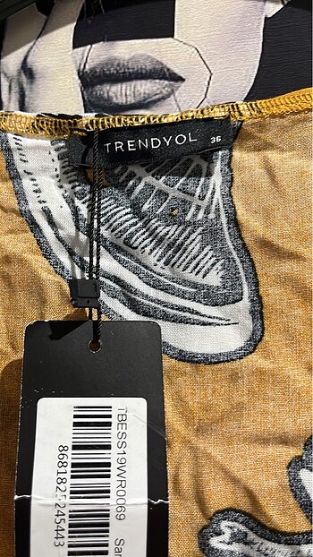 Trendyol & Milla Bağlamalı crop bluz