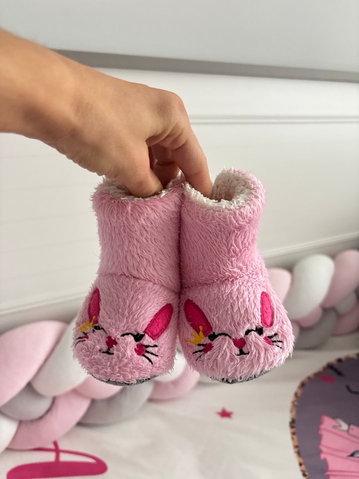 Renkli Nakışlı Pembe Kız Çocuk Ev Terliği - Görsel 2