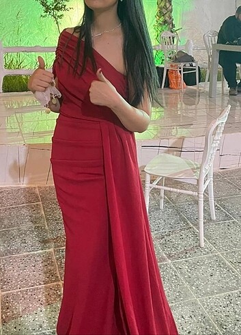 Kırmızı tek kol abiye - Görsel 8