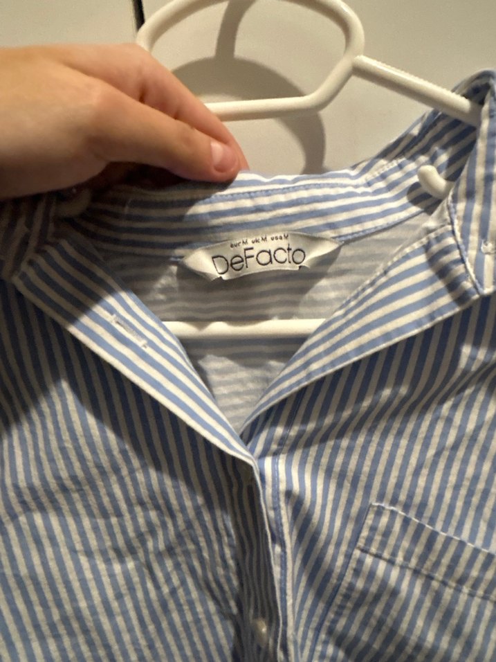 Mavi Çizgili Kadın Gömlek - Görsel 4