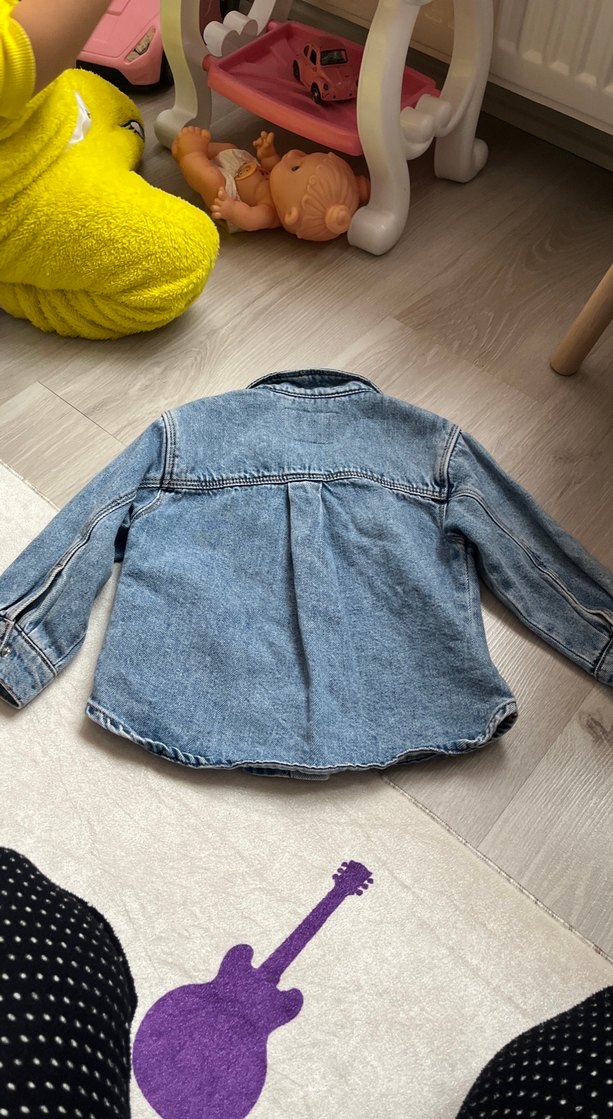 zara kız bebek kot gömlek ceket - Görsel 4