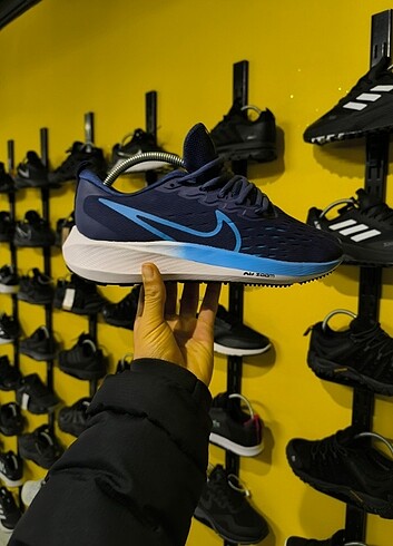 Nike yazlık yürüyüş ayakkabısı 