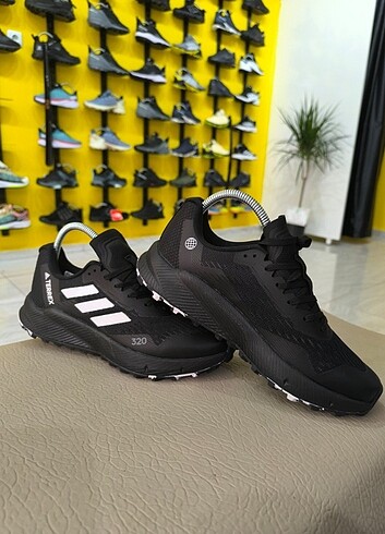Adidas terrex 