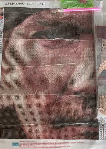 Kahverengi Yüz Desenli Puzzle 30x40 cm