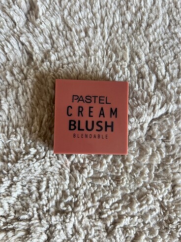 Pastel Cream Blush