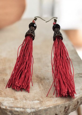 Uzun Püsküllü Kırmızı Bohem Küpe - Görsel 2