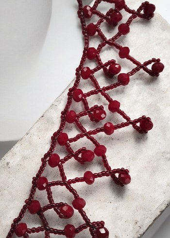 Bordo İşlemeli Boncuklu Bohem Kolye - Görsel 3