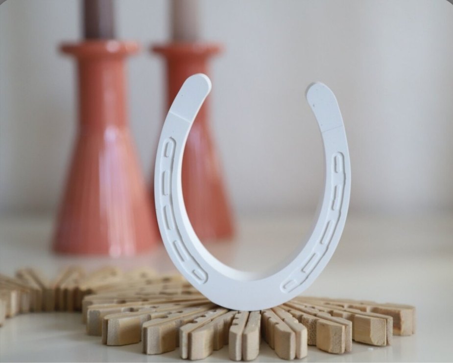 Taş tozu at nalı dekoru - Görsel 2