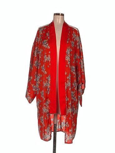 Forever 21 Kimono %70 İndirimli.