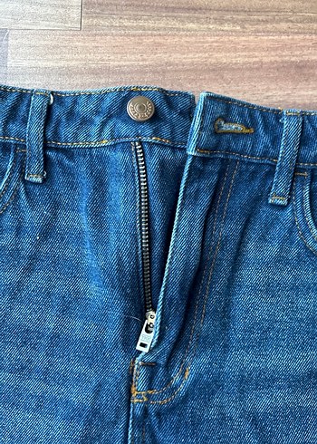 Kadın Mavi Düğmeli Mini Kot Şort - Görsel 2