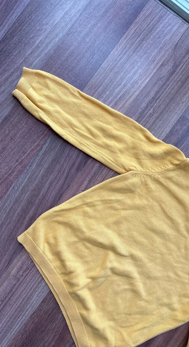 Kız Çocuk Sarı Düğmeli Sweatshirt - Görsel 3