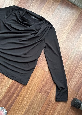 Siyah Drapeli Kadın Bluz - Görsel 3