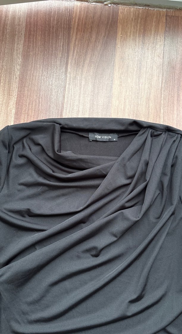 Siyah Drapeli Kadın Bluz - Görsel 4