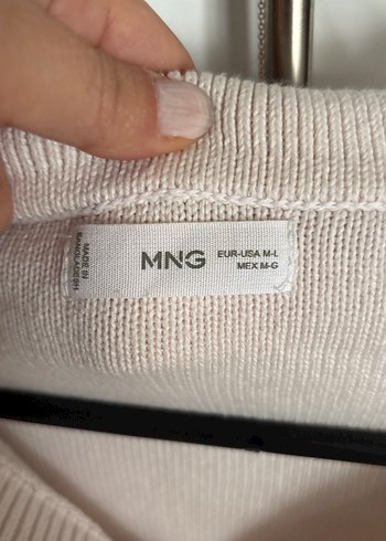 Bej Çizgili Yakalı Kadın Kazak - Görsel 3