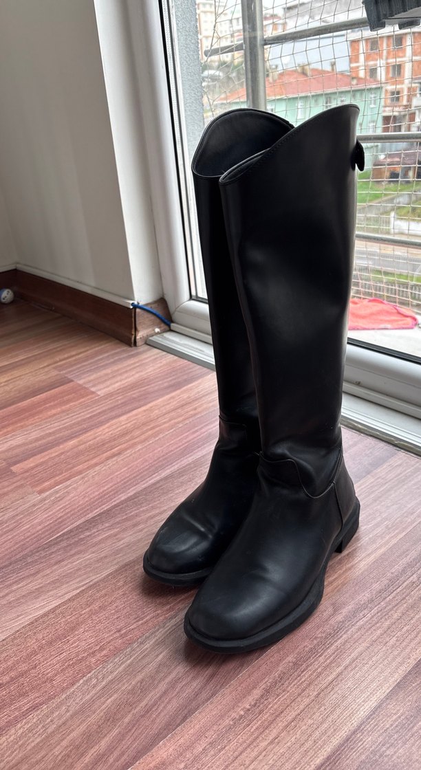 Kadın Siyah Dizüstü Lastik Çizme Tokalı Topuklu - Görsel 2