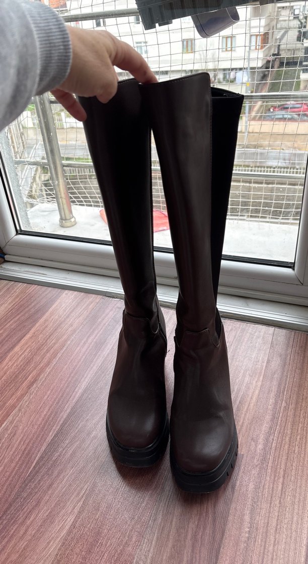 Kahverengi Deri Tokalı Kadın Dizüstü Bot - Görsel 3