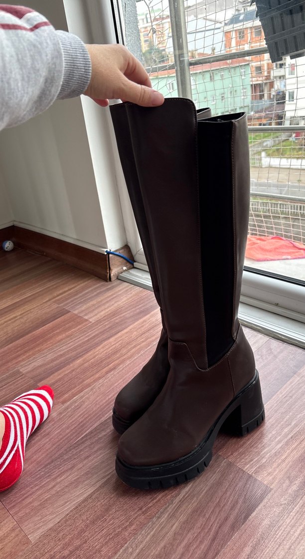 Kahverengi Deri Tokalı Kadın Dizüstü Bot - Görsel 2