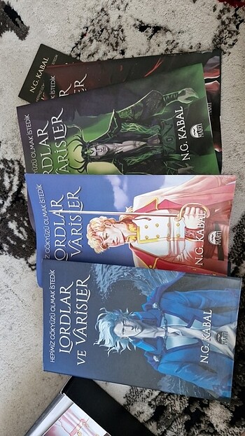 İmzali kutu seti lordlar ve varisler n.g. kabal - Görsel 5