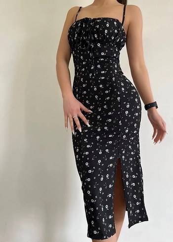 Siyah Çiçekli Askılı Uzun Elbise - Görsel 2