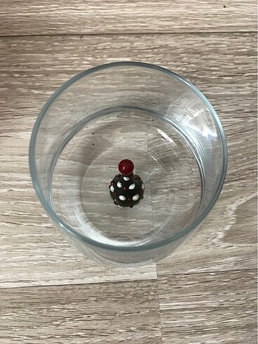 Beden Yılbaşı temalı bardak