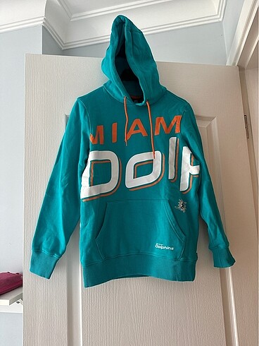 Walt Disney World Sweatshirt
