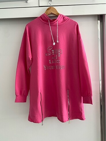 Setrems tunik Marka temsilidir