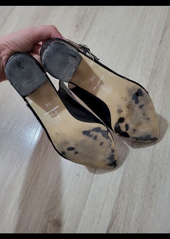 38 Beden Klasik Siyah Desenli Topuklu Ayakkabı