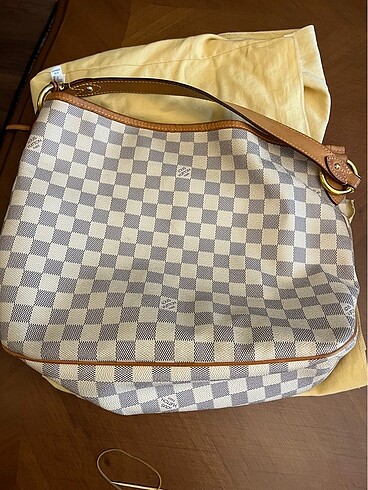 Louis Vuitton Louis Vuitton Damier Canvas