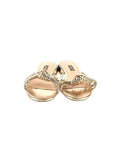 38 Beden Nine West Terlik %70 İndirimli.